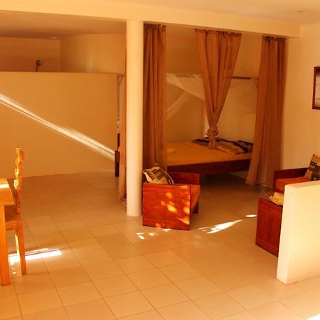 Le Lodge Dalaal Diam Somone Phòng bức ảnh